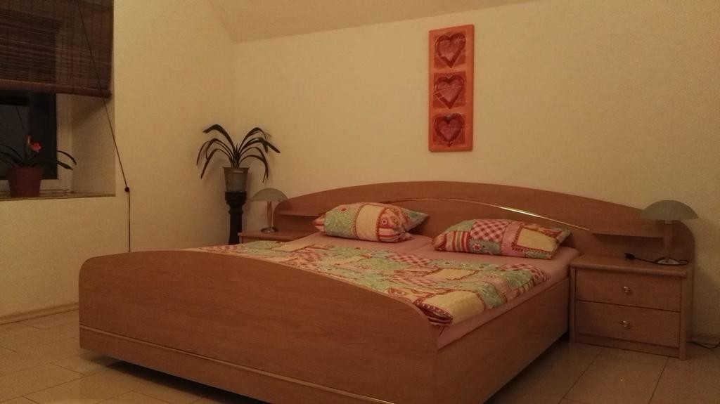 Feriendomizil-Roger-Wohnung-2 Leipzig Ngoại thất bức ảnh