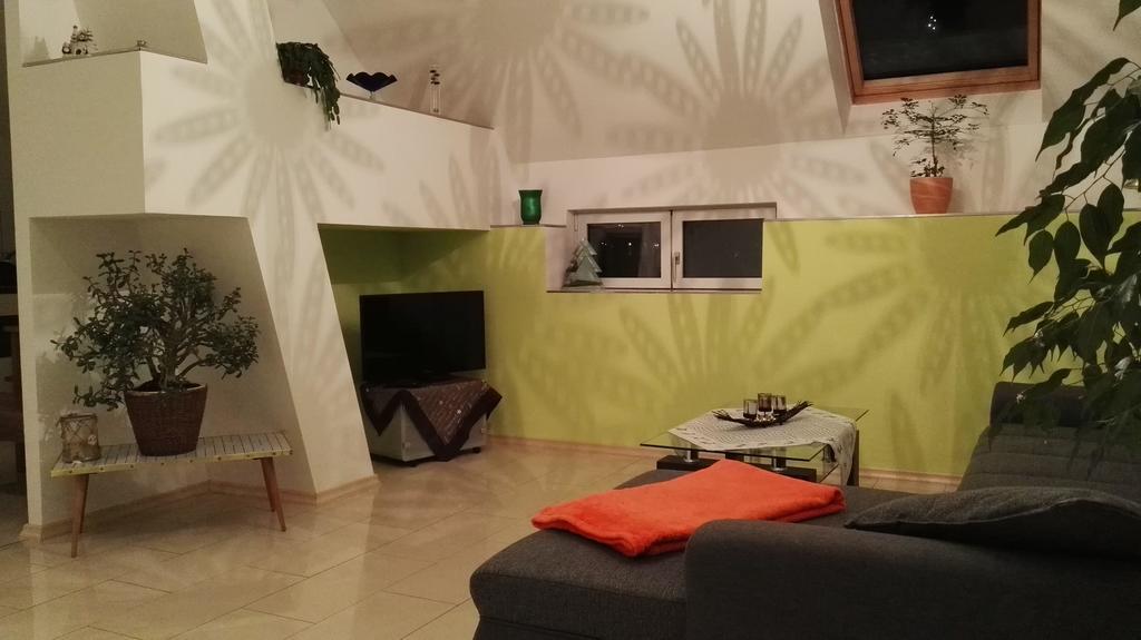 Feriendomizil-Roger-Wohnung-2 Leipzig Ngoại thất bức ảnh